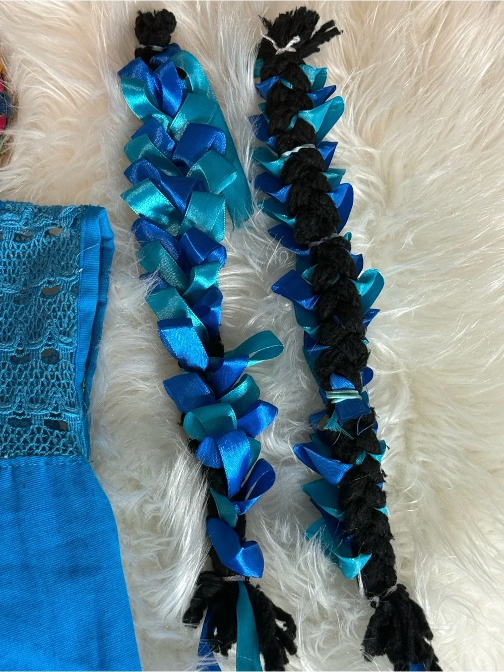 Girls Dress Outfit Size 4 Blue Embroidered Dress Huaraches BraidsSet